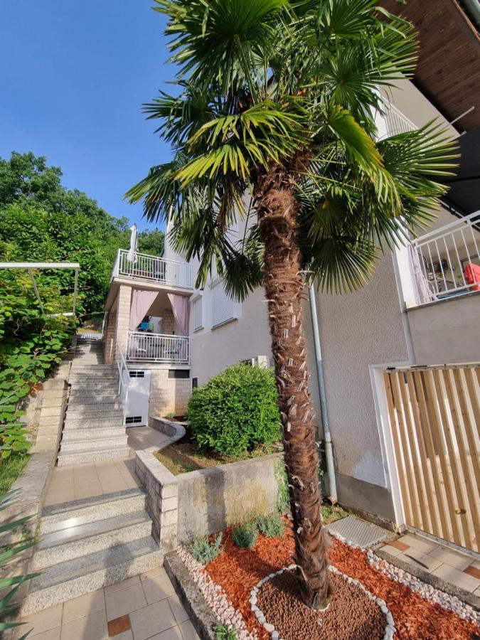 Penthouse Draga Sky In With Free Parking, One Balcony And One Terrace Mošćenička Draga